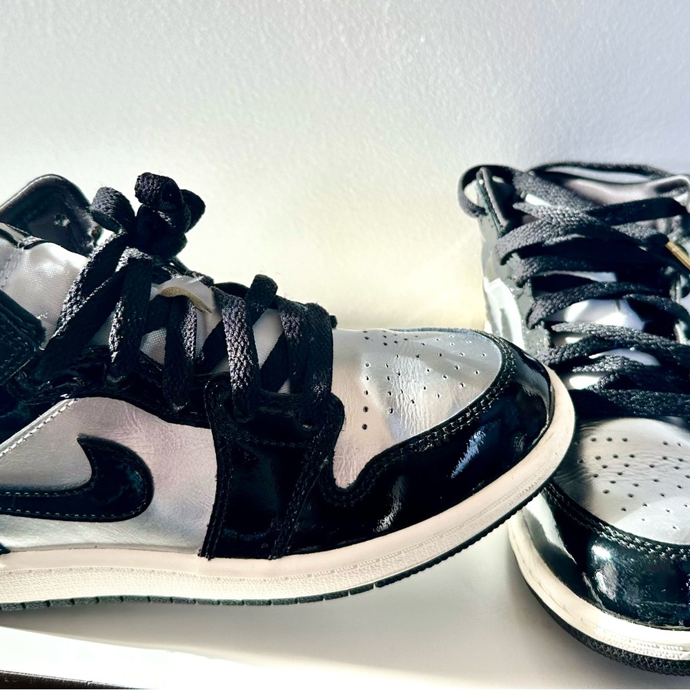 Nike Air Jordan Kids Sneakers in Black /Silver